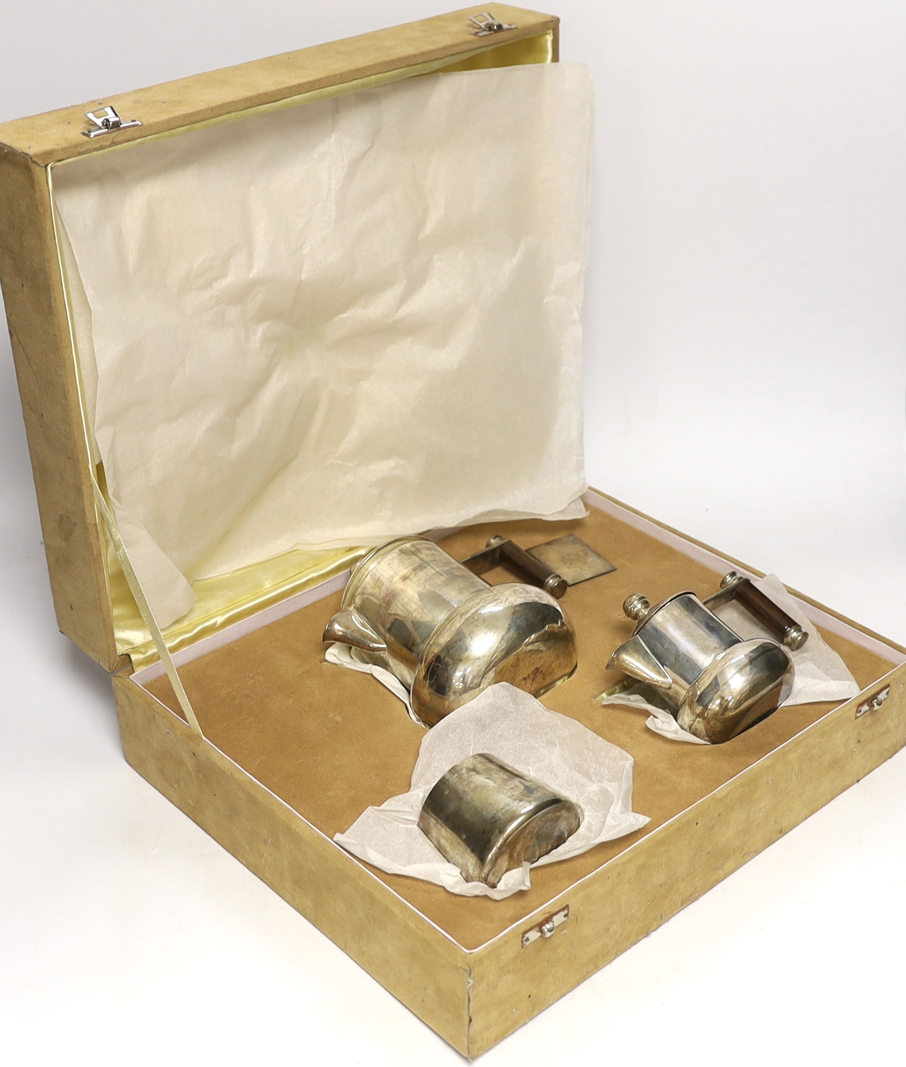 A cased Indian plated tea set, Cooke & Kelvey, Calcutta